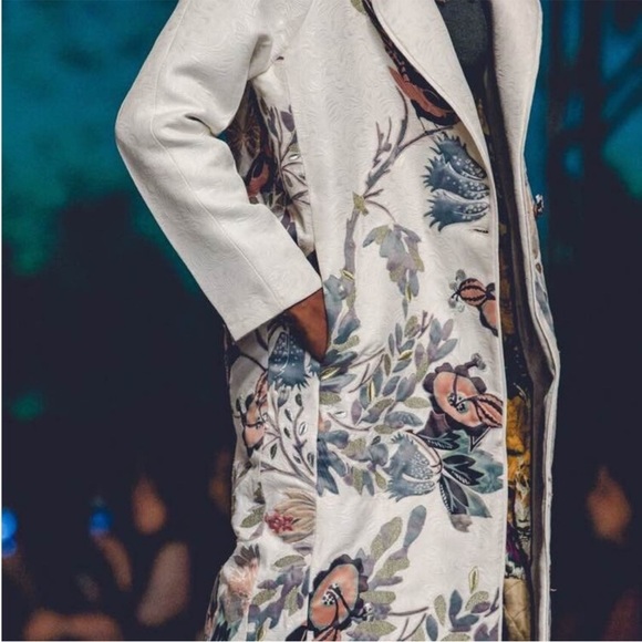 Anthropologie Hemant & Nandita
Foliage Embroidered Car Coat Jacket - Picture 6 of 11